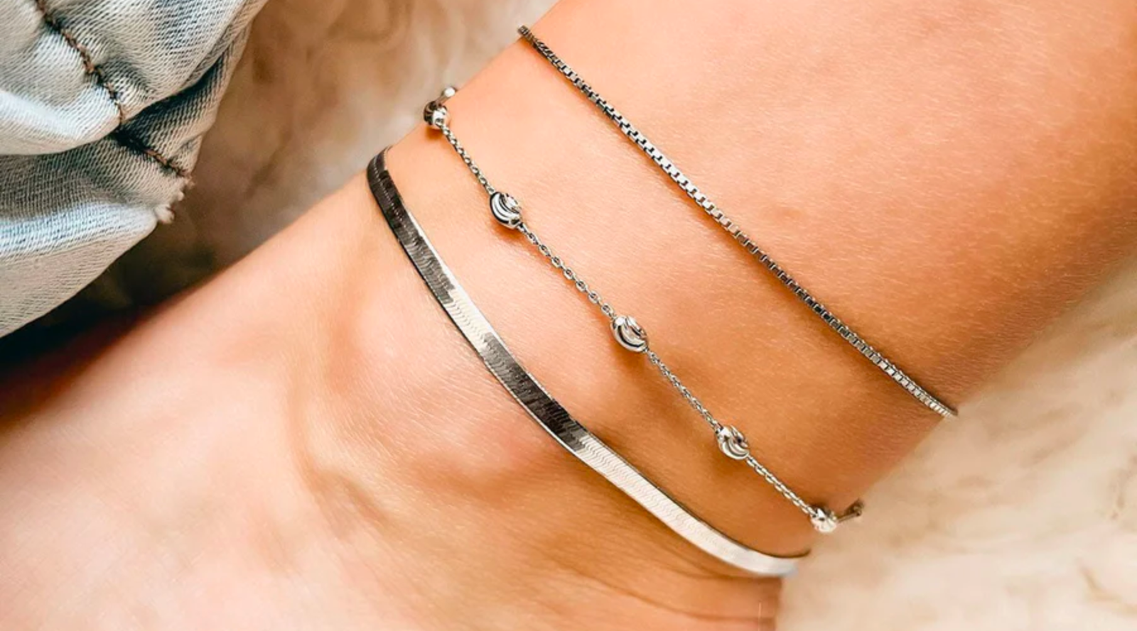 A Guide to Cute Anklets to Wear with Any Outfit – Roma Designer Jewelry